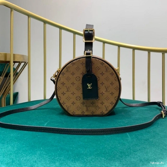 Louis CHAPEAU BOITE PETITE Vuitton 0512